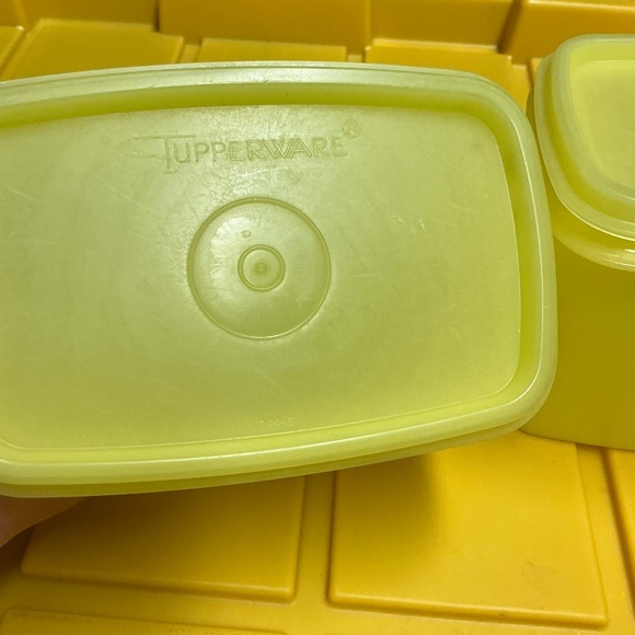 Tupperware Yellow Rectangular Plastic Food Storage Containers Set of 2 Snap Lid - Picture 3 of 9